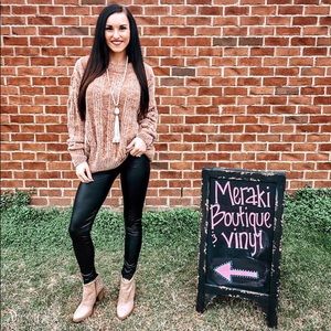 {Black} Faux Leather Leggings